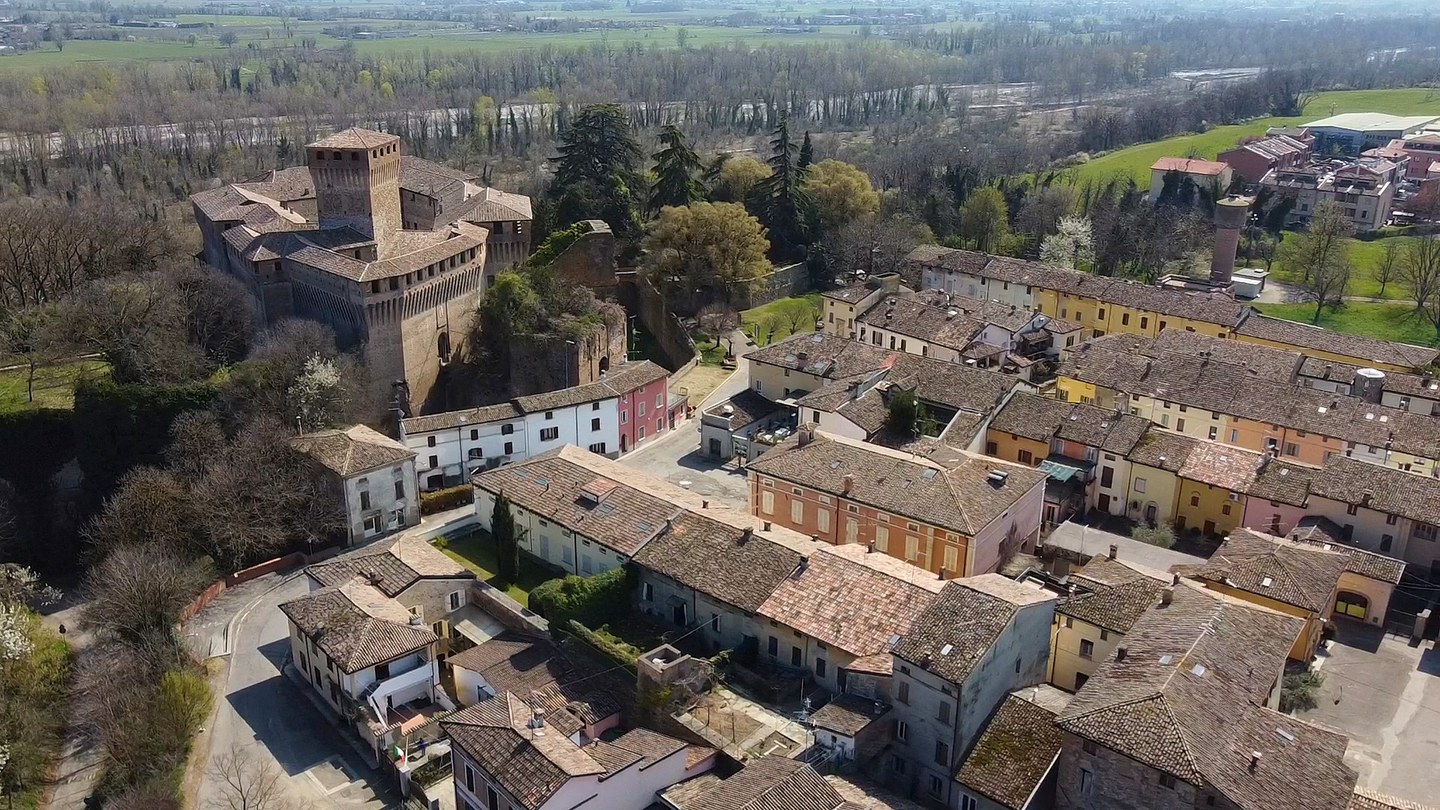Borgo visto  da Via Solari