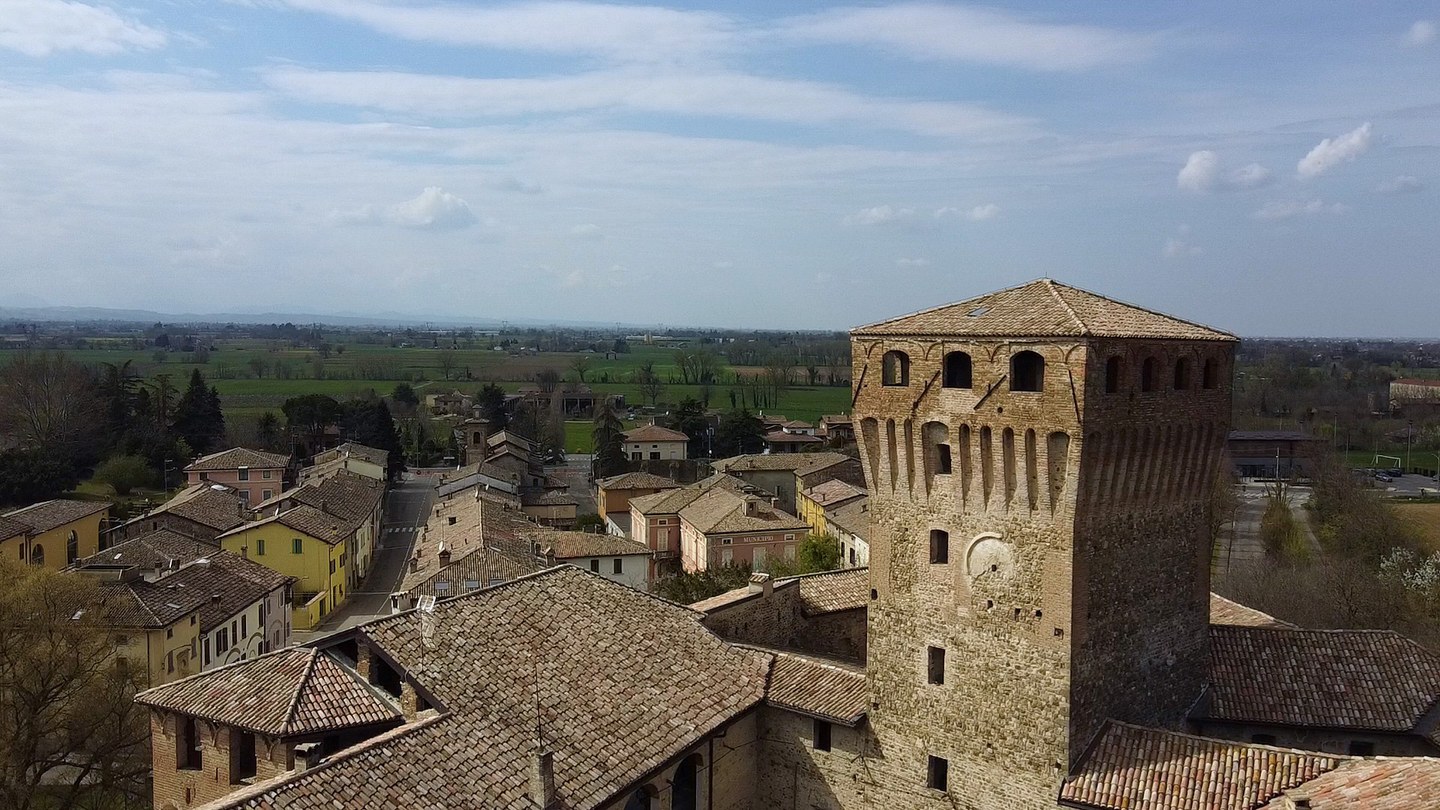 Torre e borgo